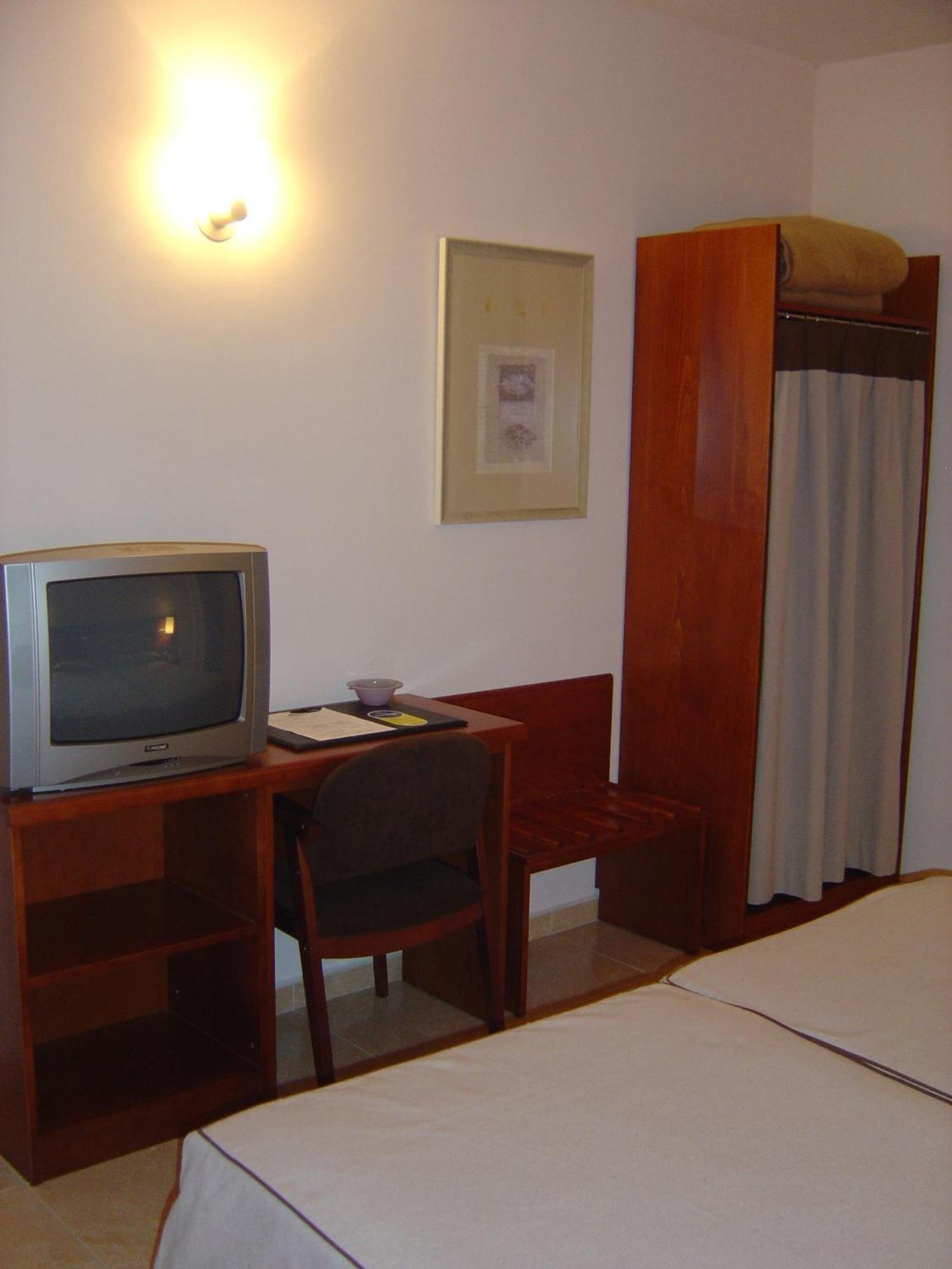 Midama Hotel Chillaron De Cuenca Exterior photo